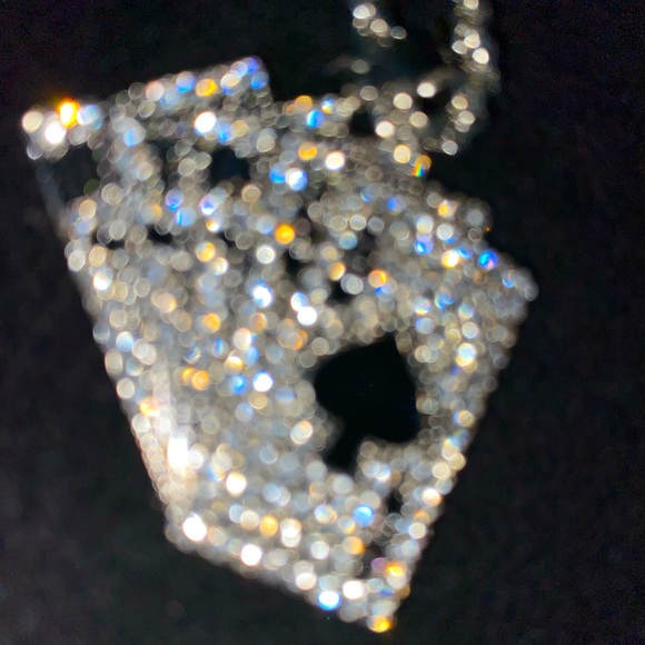 Hand Of Cards Pendant w Free Chain - Picture 2 of 5